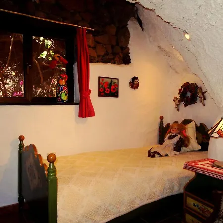 Castillo Lanzarote Bentley - Luxury -sleep In A Volcanic Cave Appartement