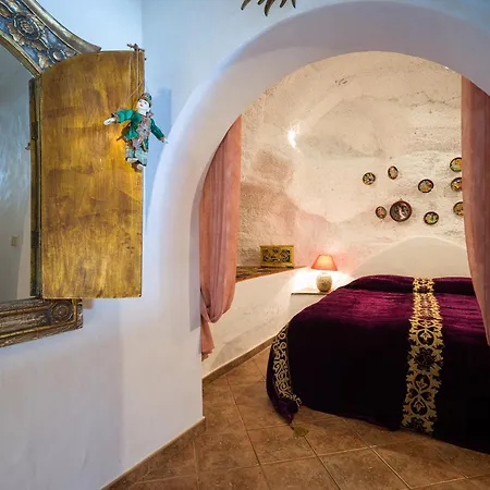 Appartement Castillo Lanzarote Bentley - Luxury -sleep In A Volcanic Cave