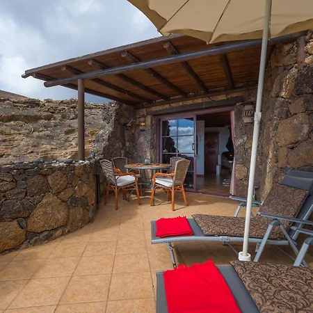 Appartement Castillo Lanzarote Bentley - Luxury -sleep In A Volcanic Cave
