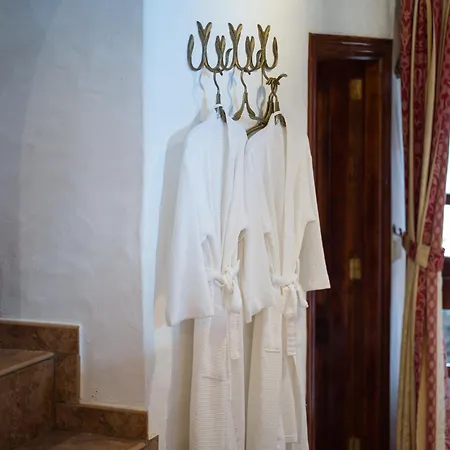 Appartement Castillo Lanzarote Bentley - Luxury -sleep In A Volcanic Cave