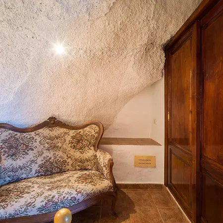 Castillo Lanzarote Bentley - Luxury -sleep In A Volcanic Cave Appartement Tías
