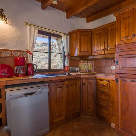 Castillo Lanzarote Bentley - Luxury -sleep In A Volcanic Cave Appartement