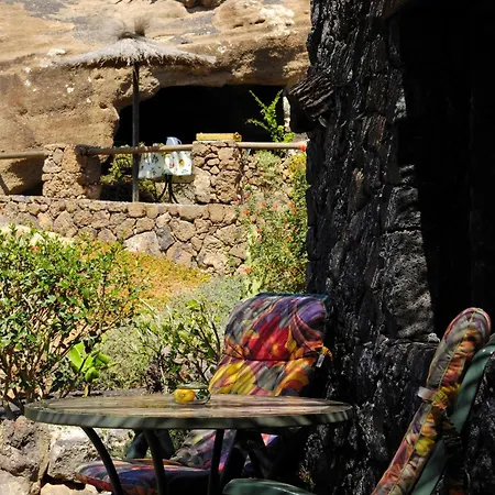 Appartement Castillo Lanzarote Bentley - Luxury -sleep In A Volcanic Cave Tías