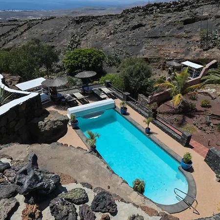 Appartement Castillo Lanzarote Bentley - Luxury -sleep In A Volcanic Cave *