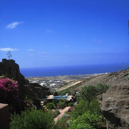 아파트 Castillo Lanzarote Bentley - Luxury -sleep In A Volcanic Cave *