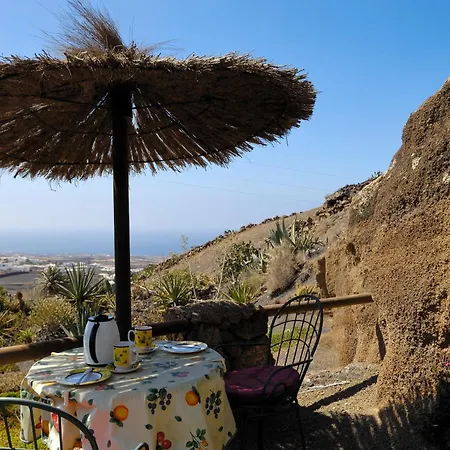 Castillo Lanzarote Bentley - Luxury -sleep In A Volcanic Cave Lägenhet Tías